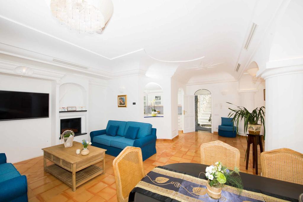 Villa De Rosa Positano Luaran gambar